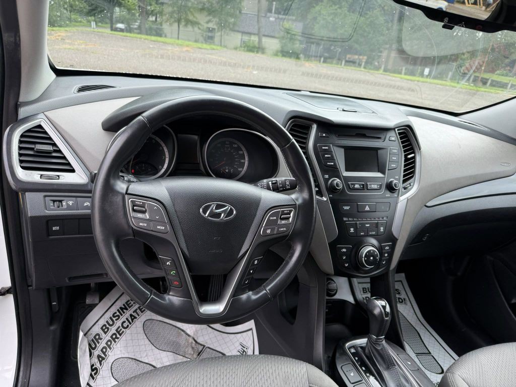 2014 Hyundai Santa Fe Sport Image 7