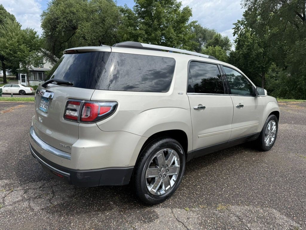 2017 GMC Acadia Image 7