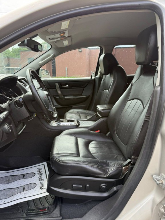 2017 GMC Acadia Image 10