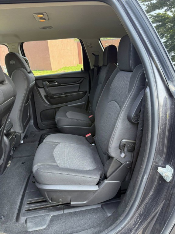 2017 Chevrolet Traverse Image 11