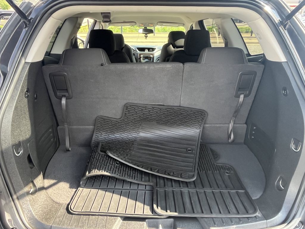 2017 Chevrolet Traverse Image 15