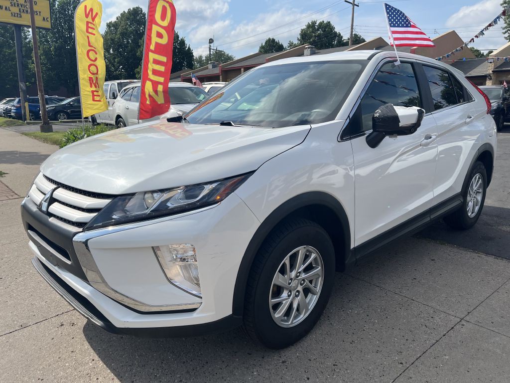 2019 Mitsubishi Eclipse Image 4