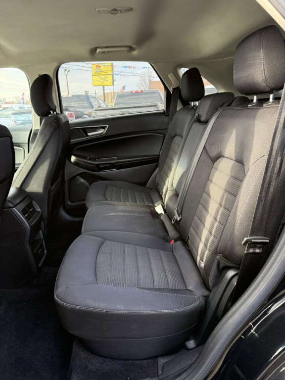 2016 Ford Edge Image 8