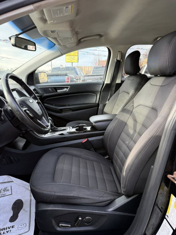 2016 Ford Edge Image 9