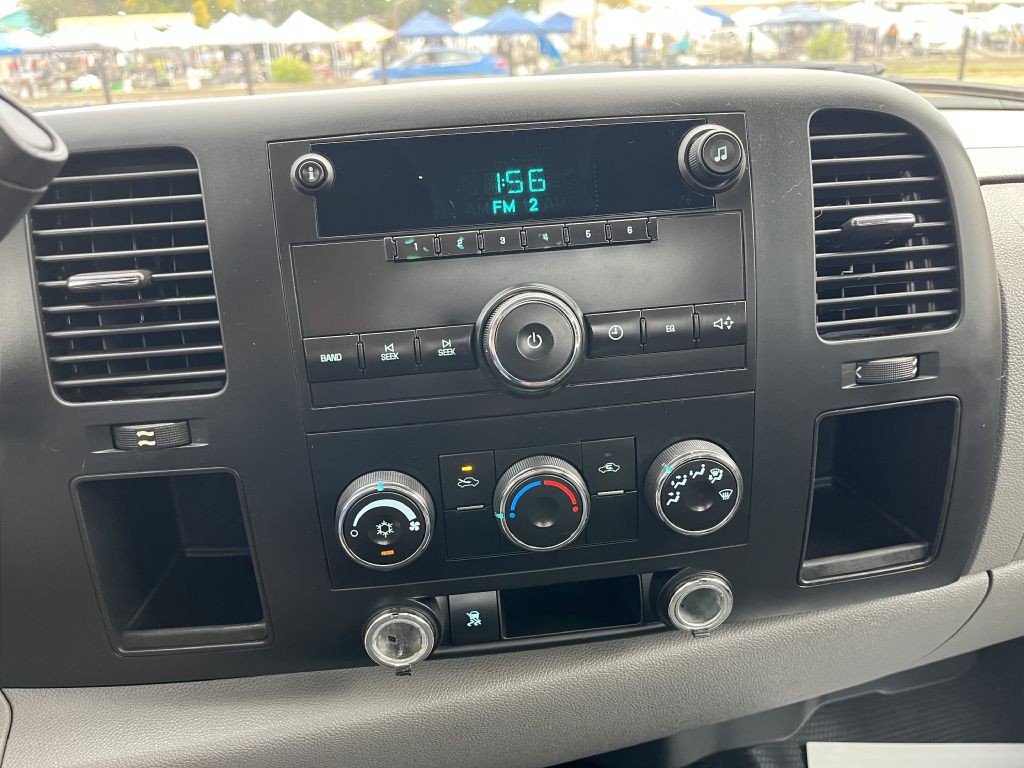 2010 Chevrolet Silverado 1500 Image 13