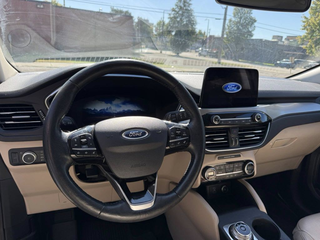 2021 Ford Escape Image 8