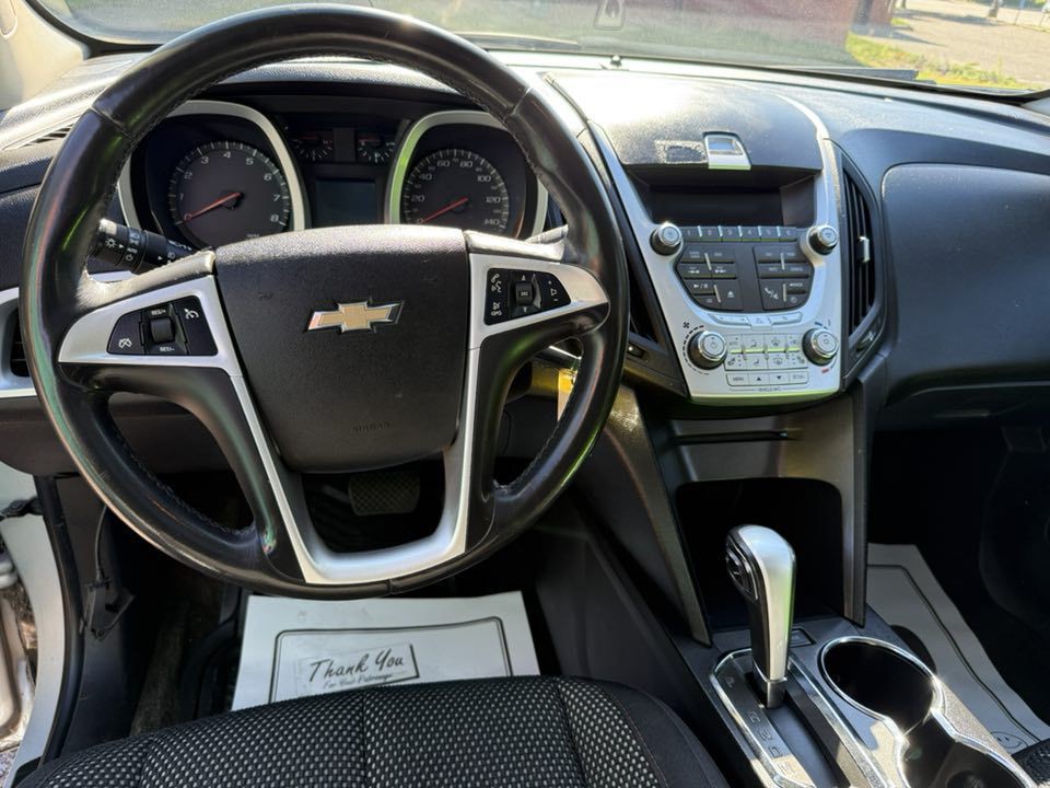 2011 Chevrolet Equinox Image 8