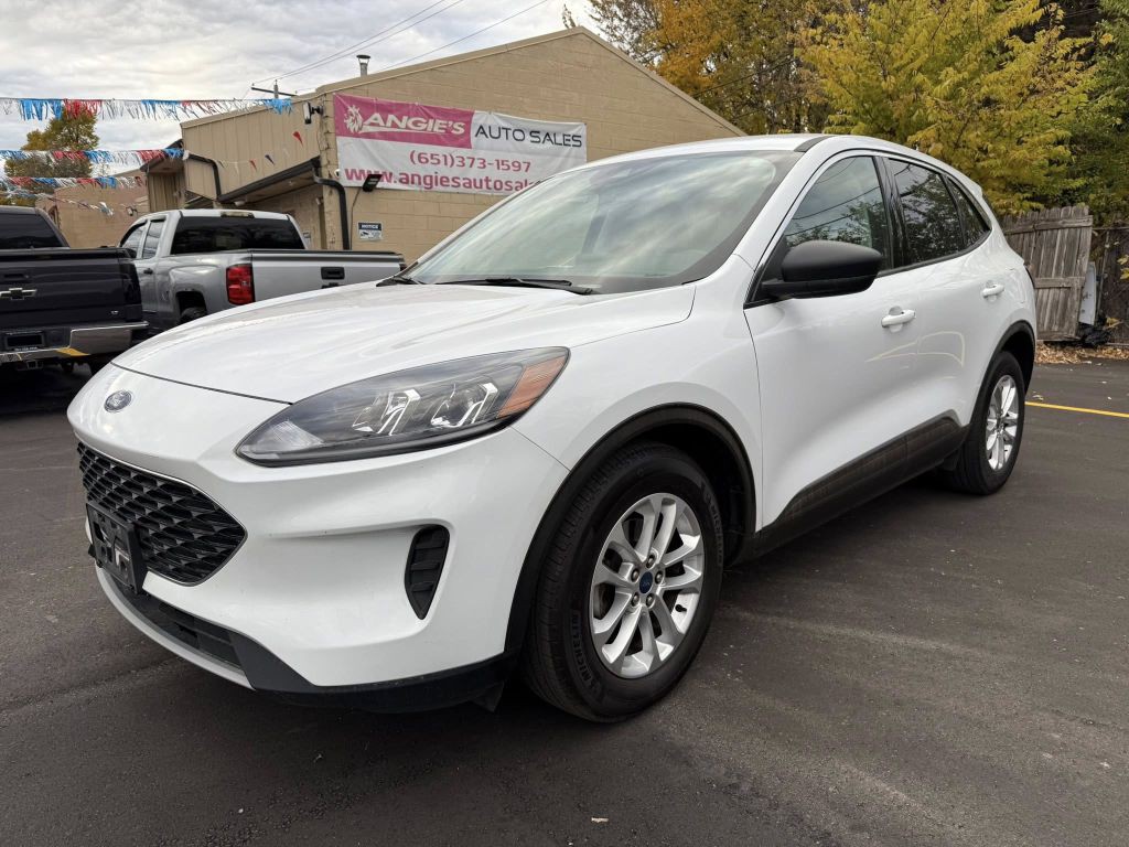 2022 Ford Escape Image 1