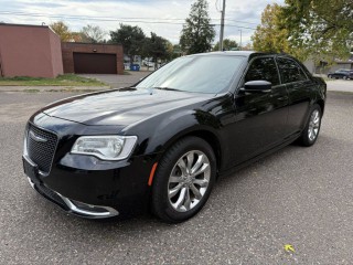 Image for 2017 Chrysler 300 Limited ID: 6924398