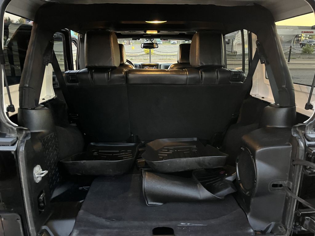 2014 Jeep Wrangler Unlimited Image 12