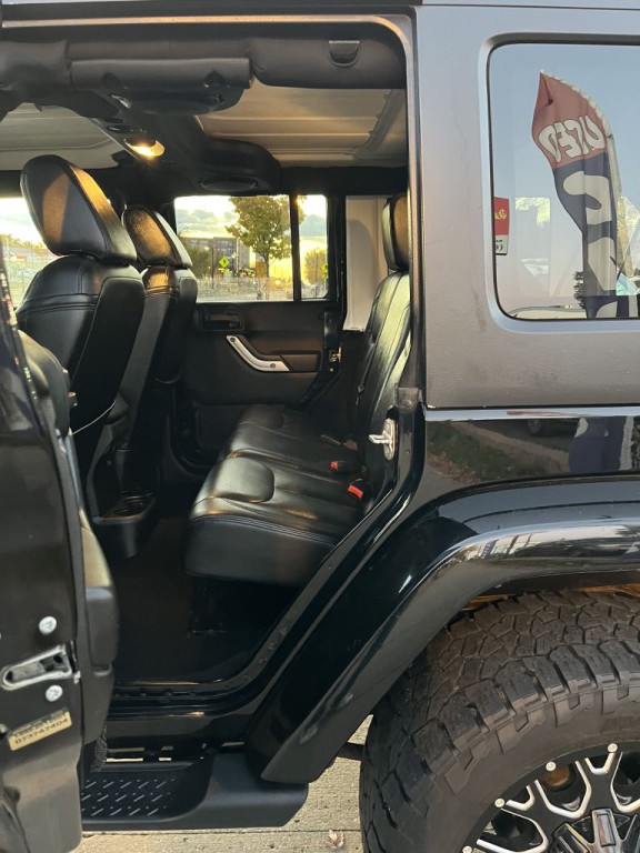 2014 Jeep Wrangler Unlimited Image 13