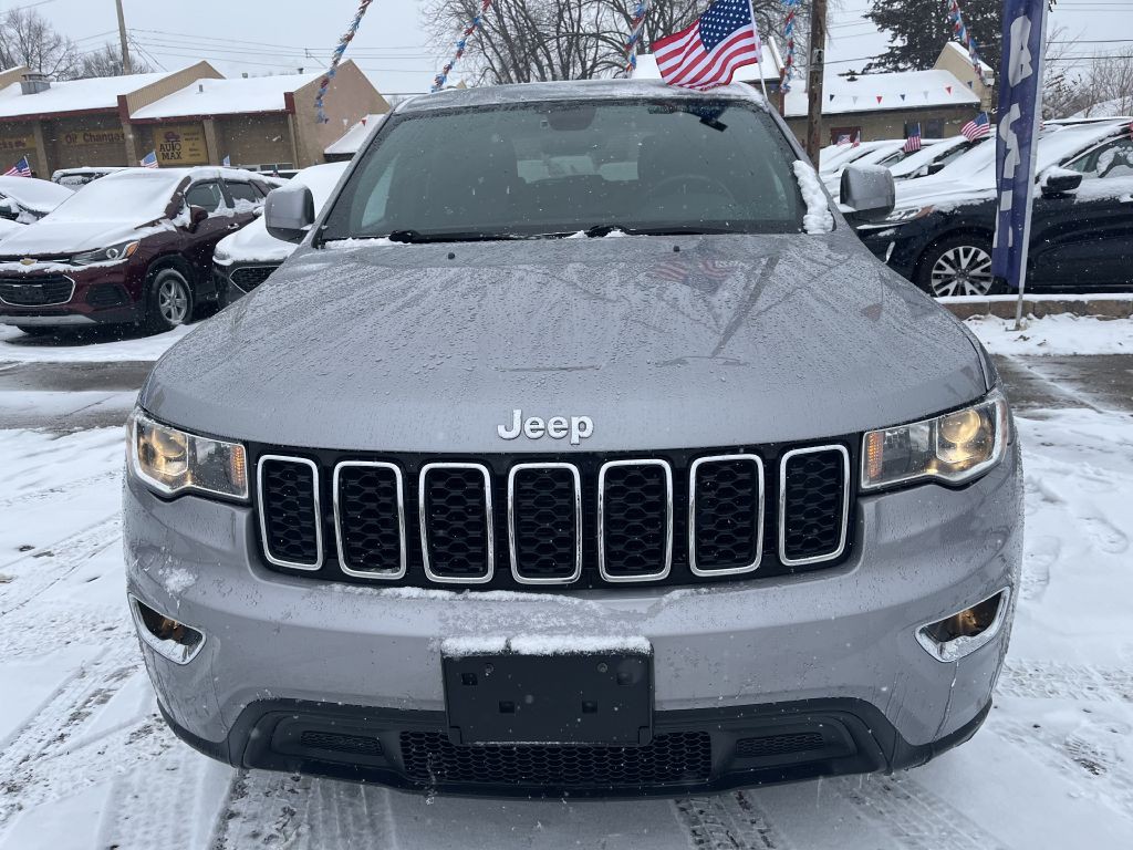 2017 Jeep Grand Cherokee Image 2