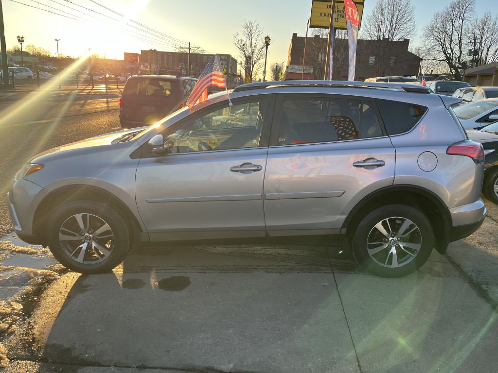 2018 Toyota Rav4 Image 4