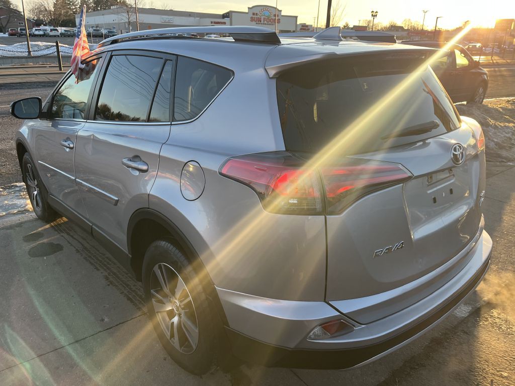 2018 Toyota Rav4 Image 5