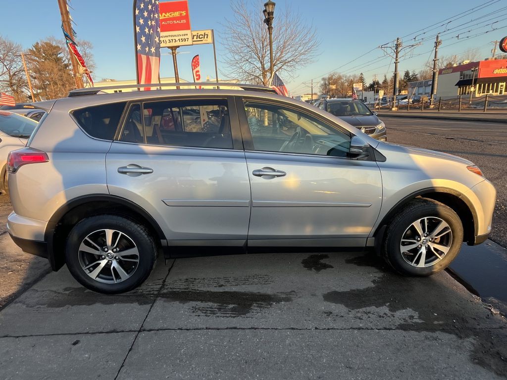 2018 Toyota Rav4 Image 8