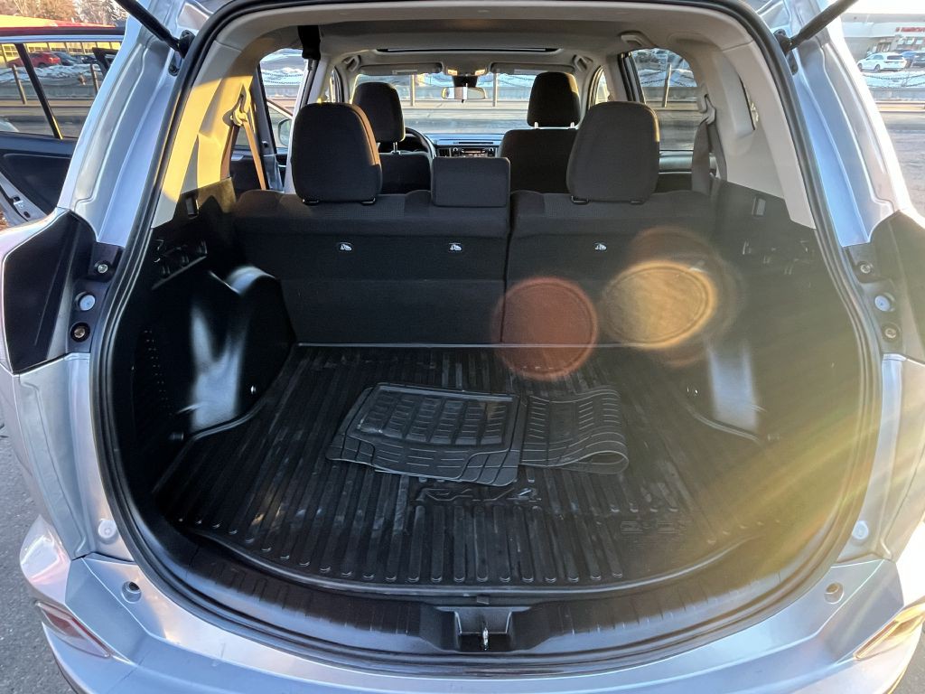 2018 Toyota Rav4 Image 13