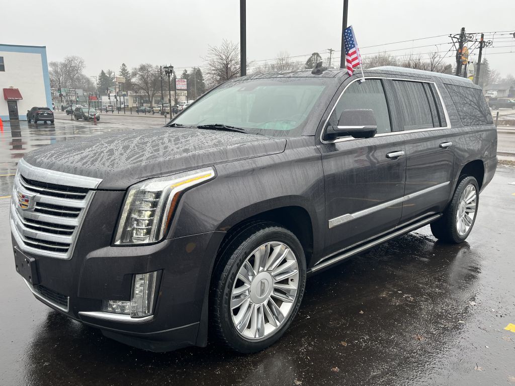 2015 Cadillac Escalade Image 2