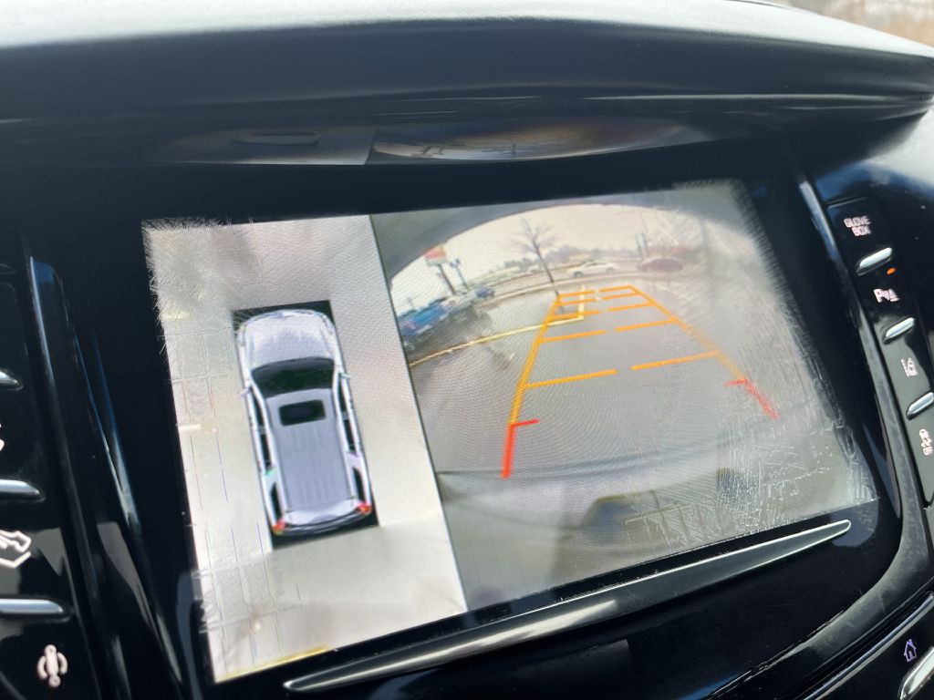 2015 Cadillac Escalade Image 16