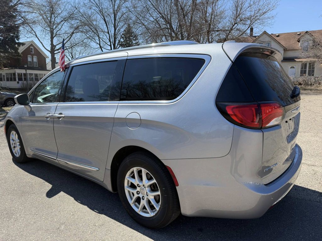 2020 Chrysler Pacifica Image 4