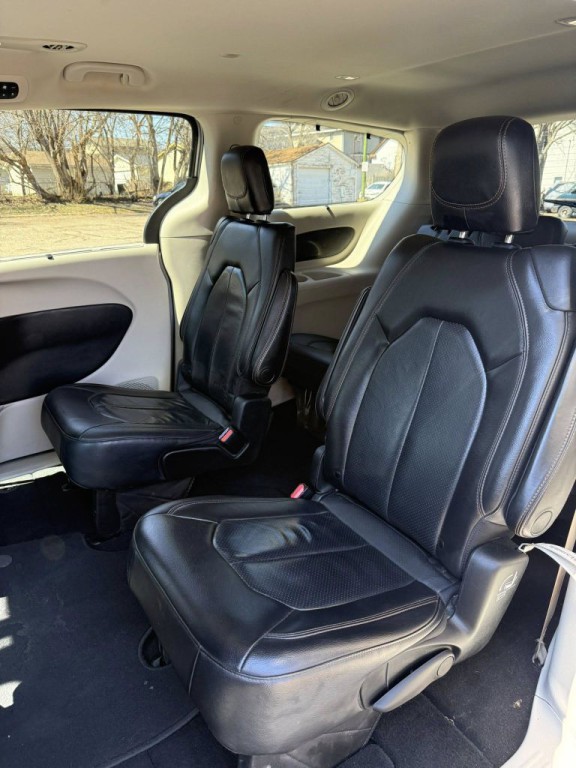 2020 Chrysler Pacifica Image 10