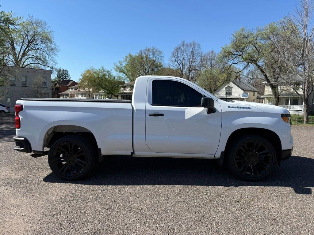 2023 Chevrolet Silverado 1500 Image 3