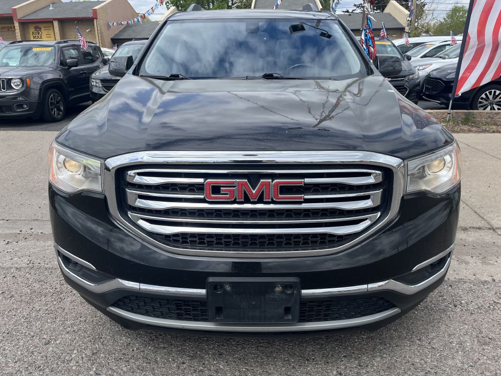 2019 GMC Acadia Image 2