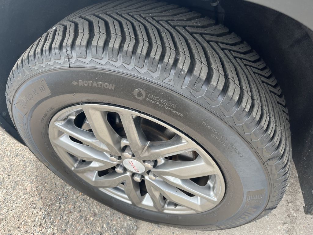 2019 GMC Acadia Image 9