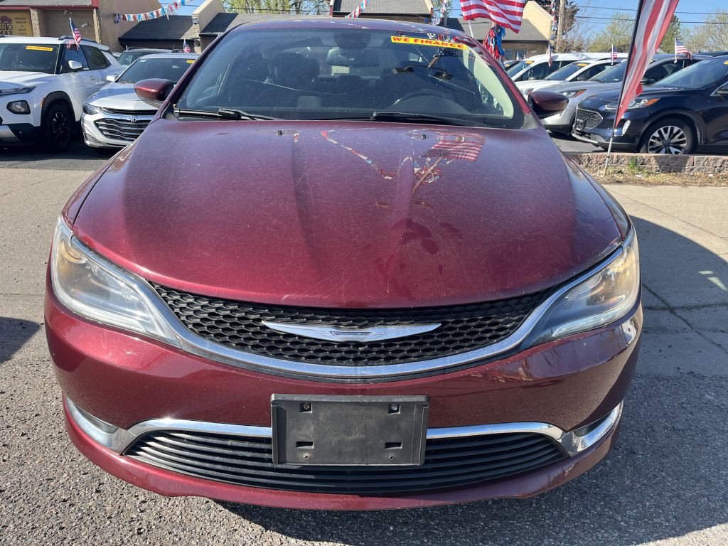 2016 Chrysler 200 Image 8