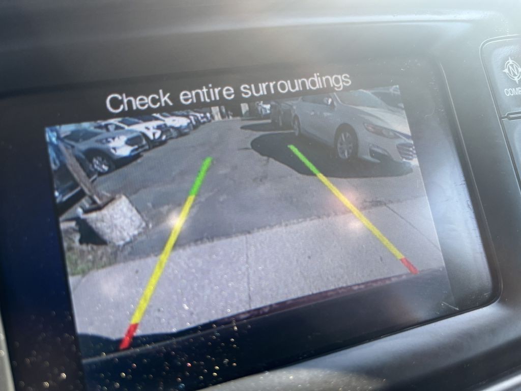 2016 Chrysler 200 Image 15