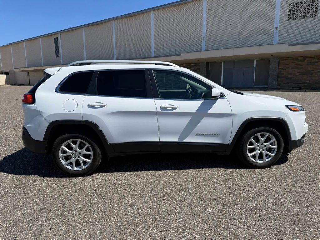 2018 Jeep Cherokee Image 6