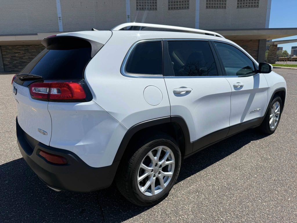2018 Jeep Cherokee Image 7
