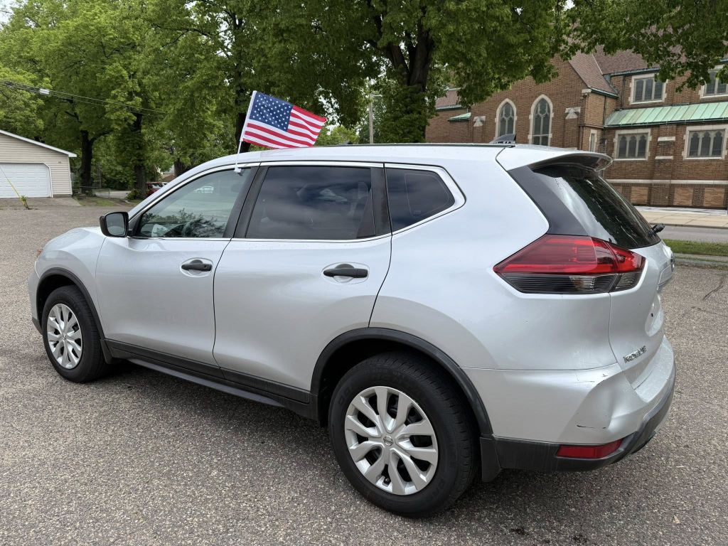 2018 Nissan Rogue Image 4