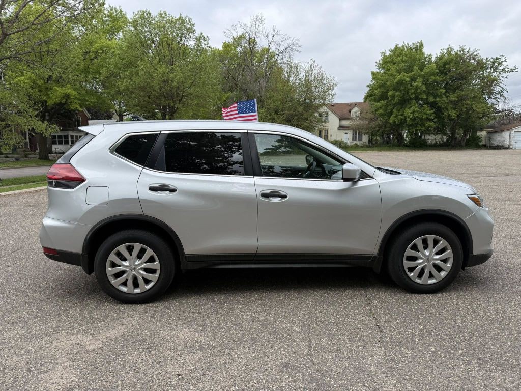 2018 Nissan Rogue Image 6