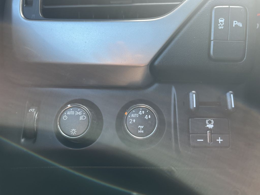 2016 Chevrolet Tahoe Image 13
