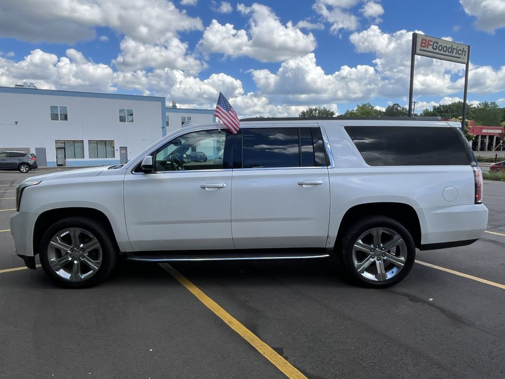 2016 GMC Yukon Image 2