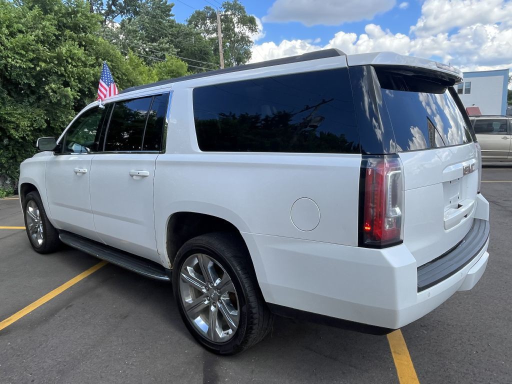 2016 GMC Yukon Image 3