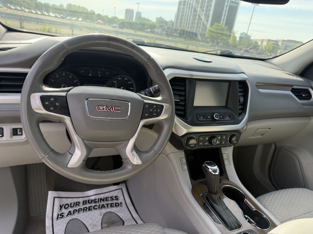 2017 GMC Acadia Image 6