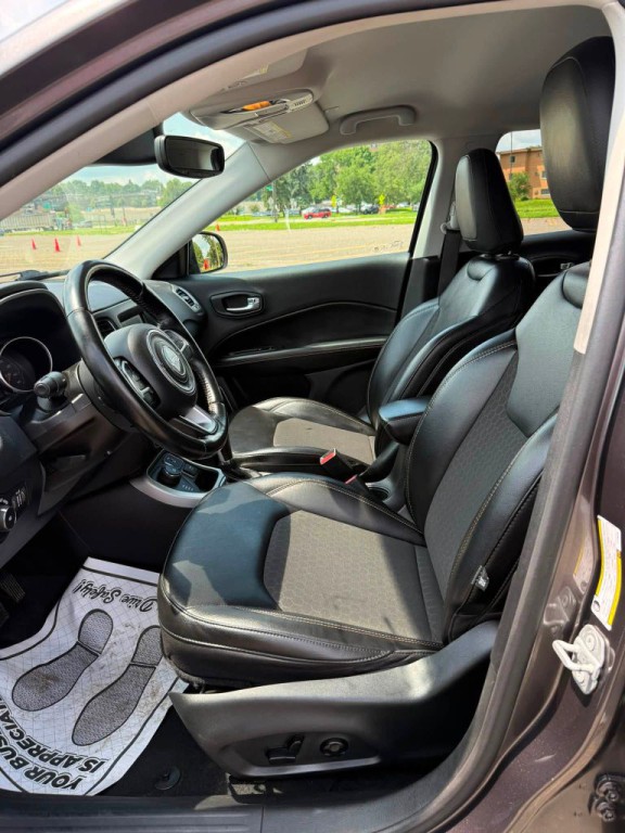 2020 Jeep Compass Image 9
