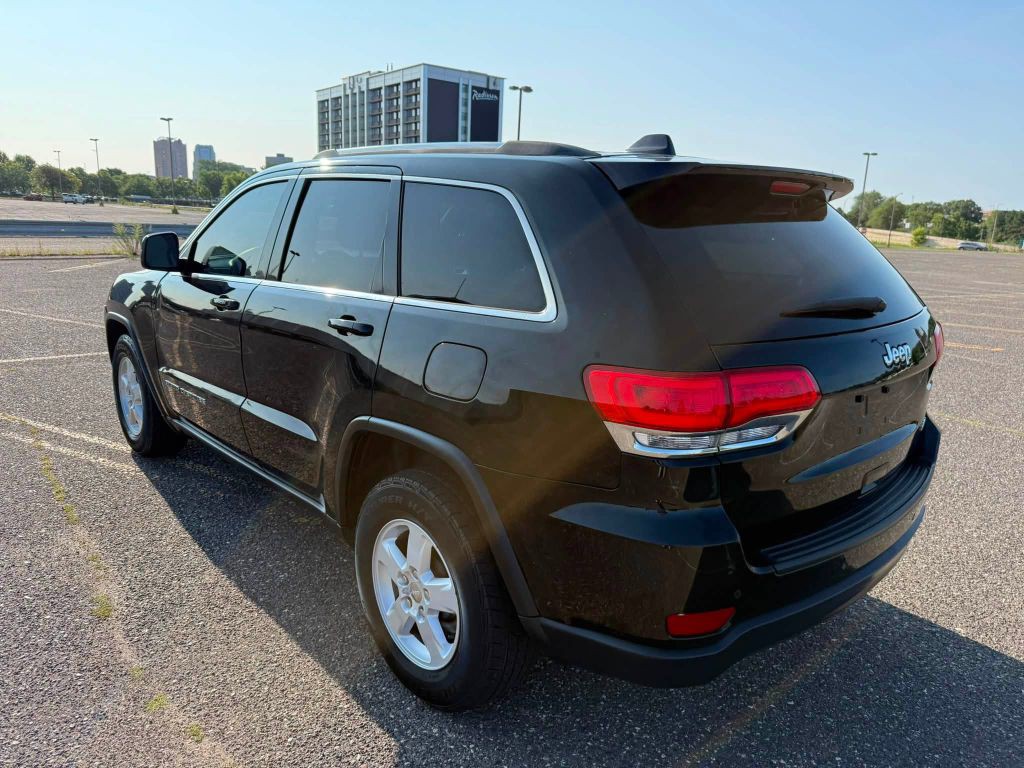 2017 Jeep Grand Cherokee Image 3
