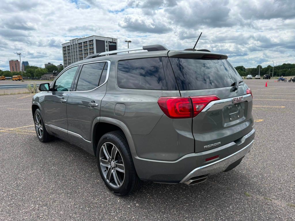 2018 GMC Acadia Image 7