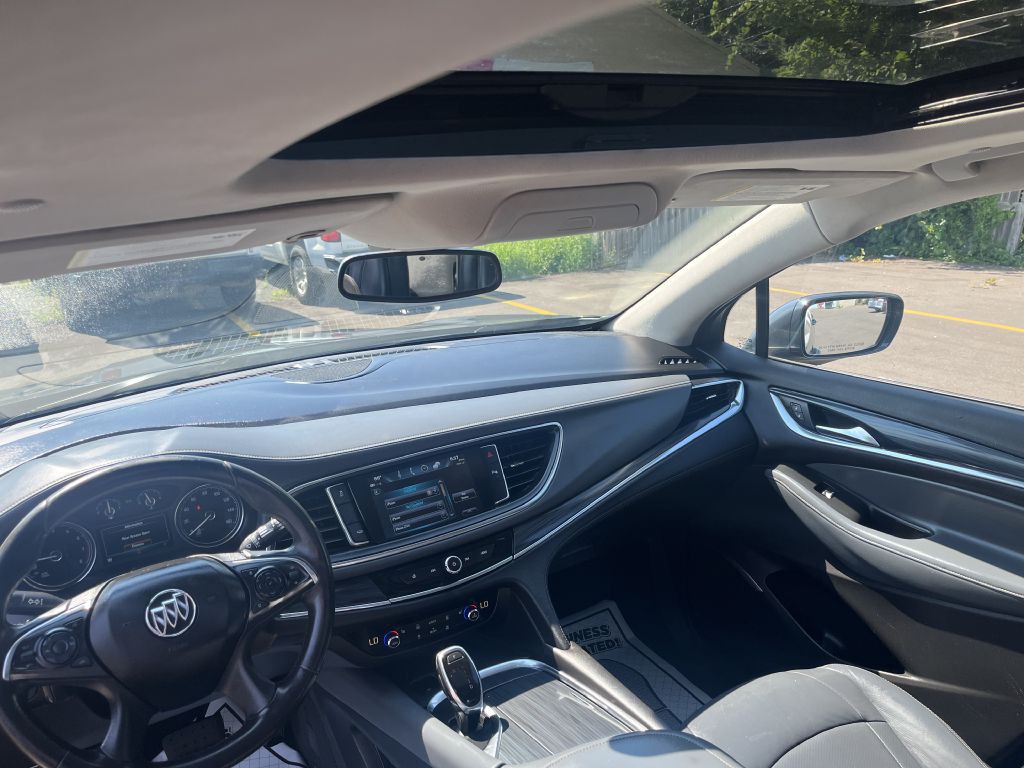 2018 Buick Enclave Image 9