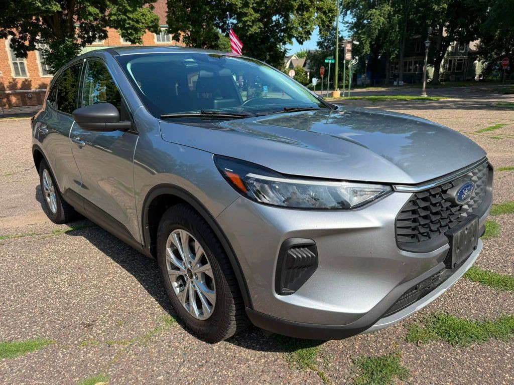 2023 Ford Escape Image 4