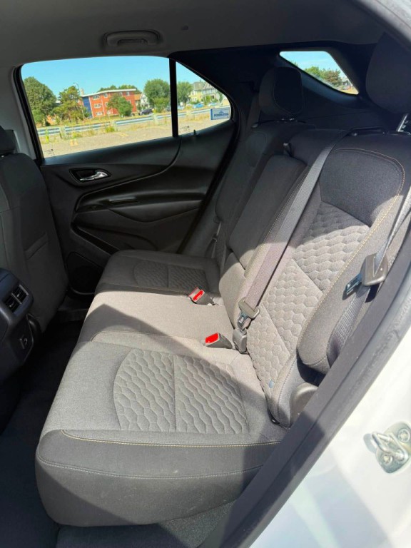 2021 Chevrolet Equinox Image 9