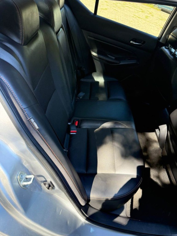 2020 Nissan Altima Image 10