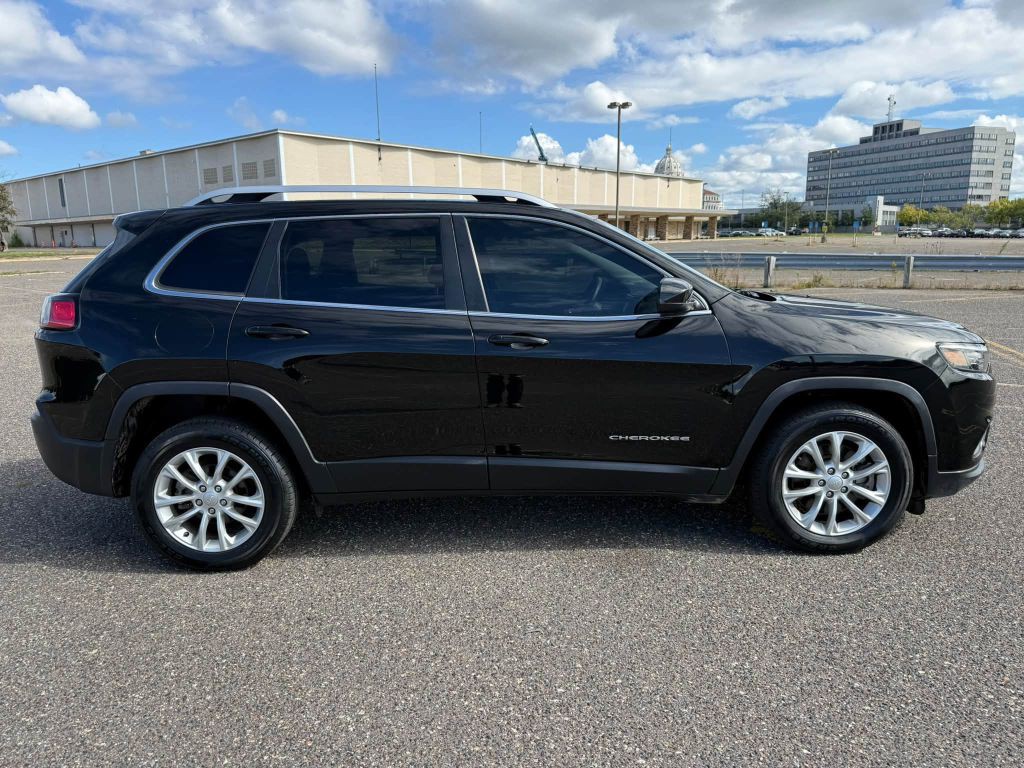 2019 Jeep Cherokee Image 6