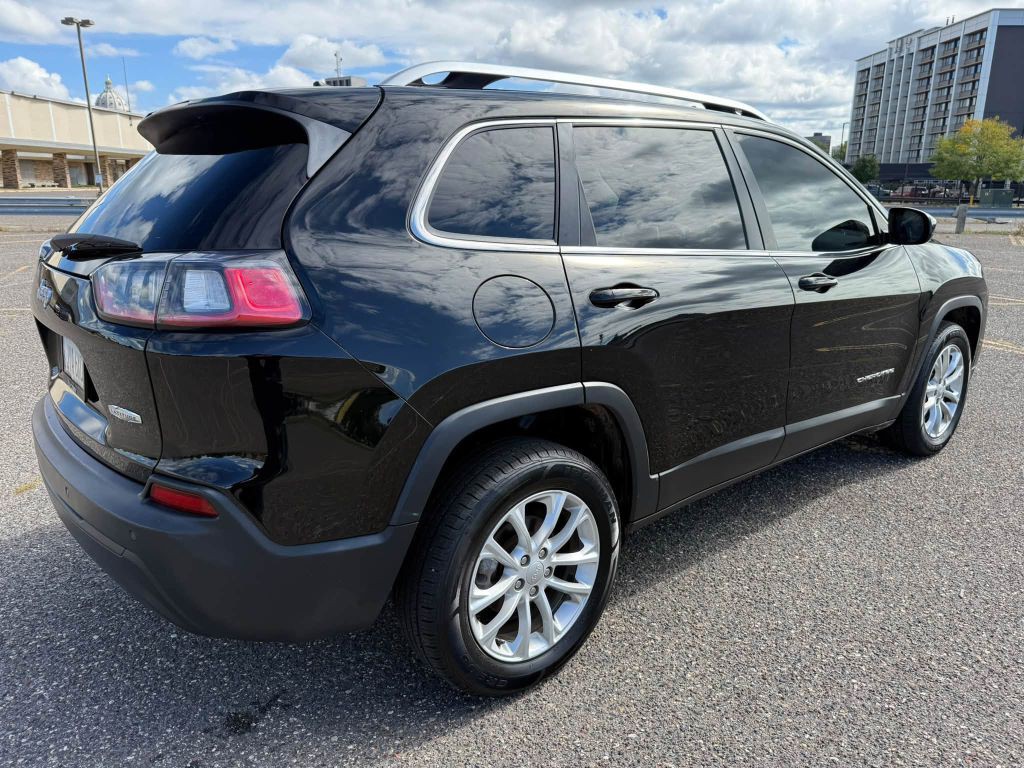 2019 Jeep Cherokee Image 7