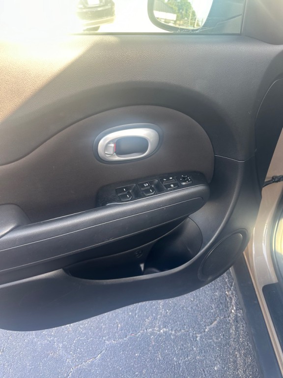 2016 Kia Soul Image 11