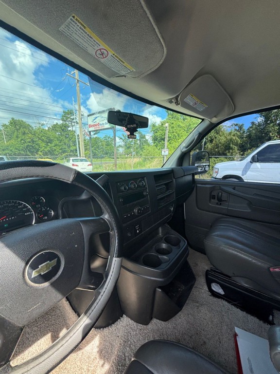 2014 Chevrolet Express Image 11