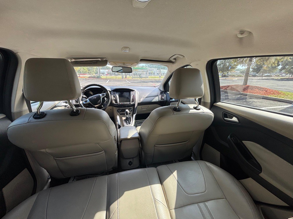 2012 Ford Focus Image 9