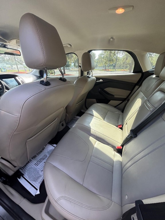 2012 Ford Focus Image 10